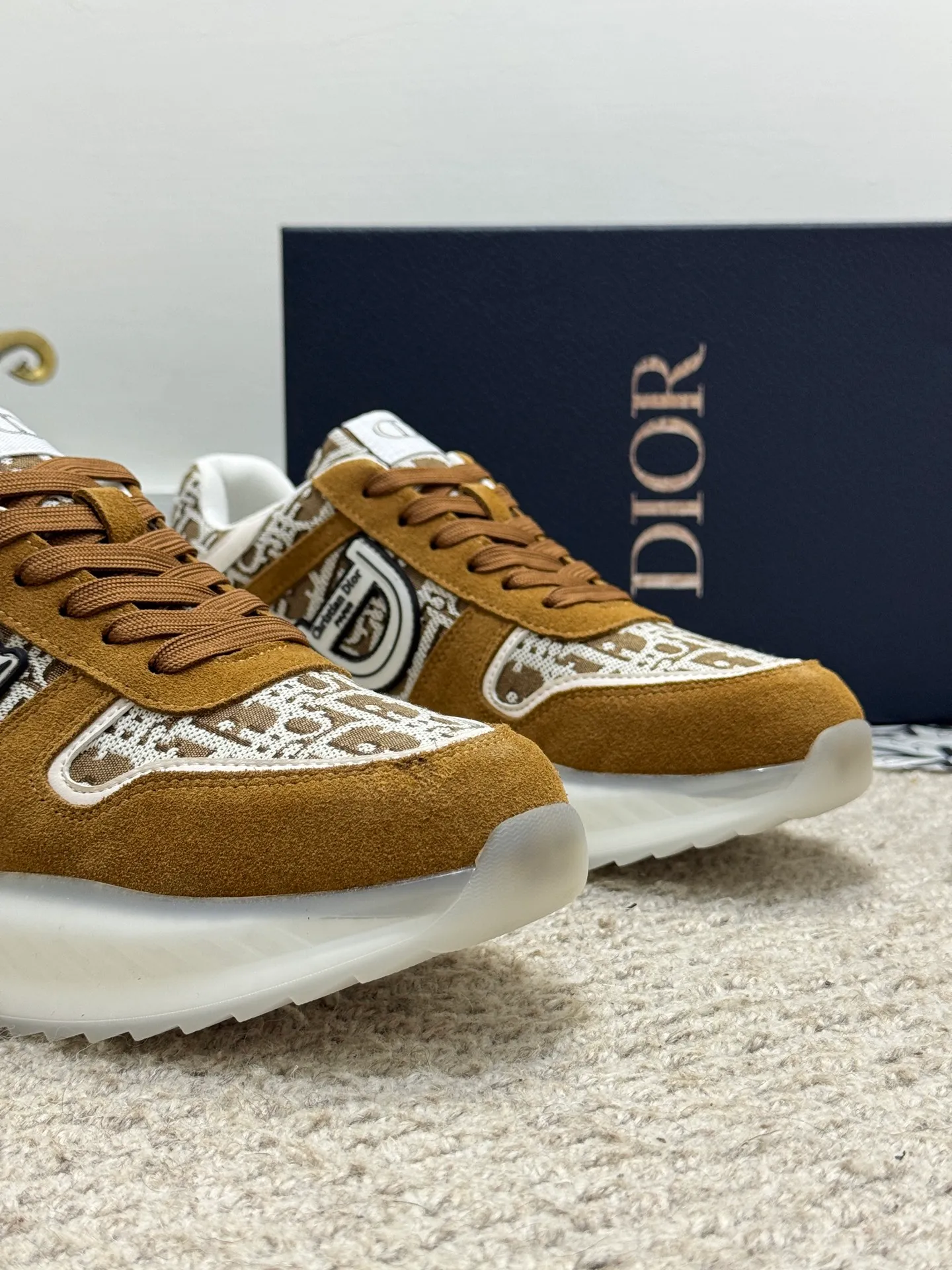 Men's men's shoes 💰440 [New model] 🐞🐞Top original - Dior 🆕 Low-top B02 casual sports shoes, carefully made of first-layer cowhide with canvas, comfortable and breathable ~ rubber soles, enhance style. Fashionable and versatile, it can complement any look. Featuring an exquisite design that is uniquely dynamic and modern, this shoe is part of Dior's legacy and embodies modern elegance. Size: 38-44 (45 customized.